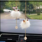 Подвеска на зеркало Меховые ушки (белая)