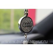 Подвеска Ауди со стразами