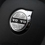 Наклейка логотип на руль со стразами Вольво